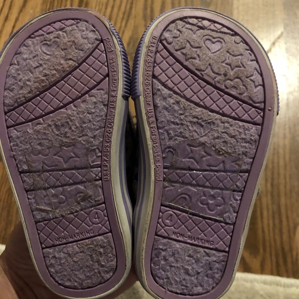 Target sneakers - Picture 2 of 2